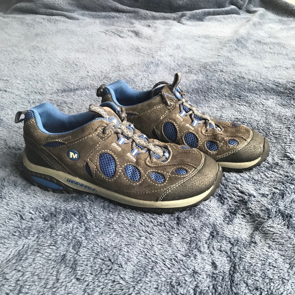 Merrel hiking shoes